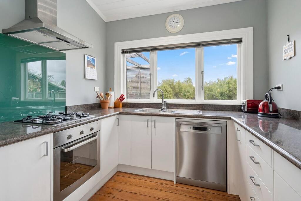 Applecross Cottage Martinborough Exterior photo